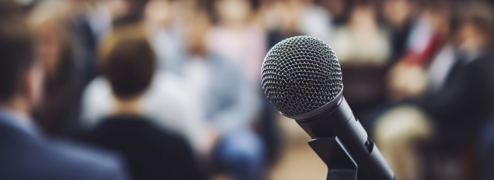 Close Up Microphone Pour Discours Lors Evenement Officiel